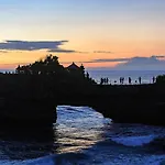 Zen Rooms Seminyak Mertanadi